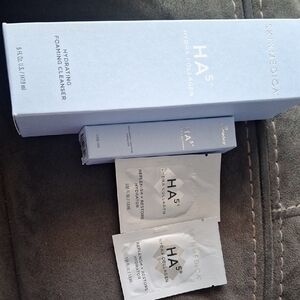 SkinMedica HA5 Hydrating Collagen Cleanser Set in Light Blue
